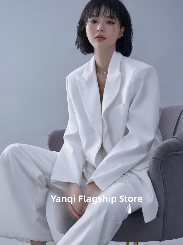 White Suit Theme Fashion Magaz - Ethnic Fashion Magazine ulasan dan harga