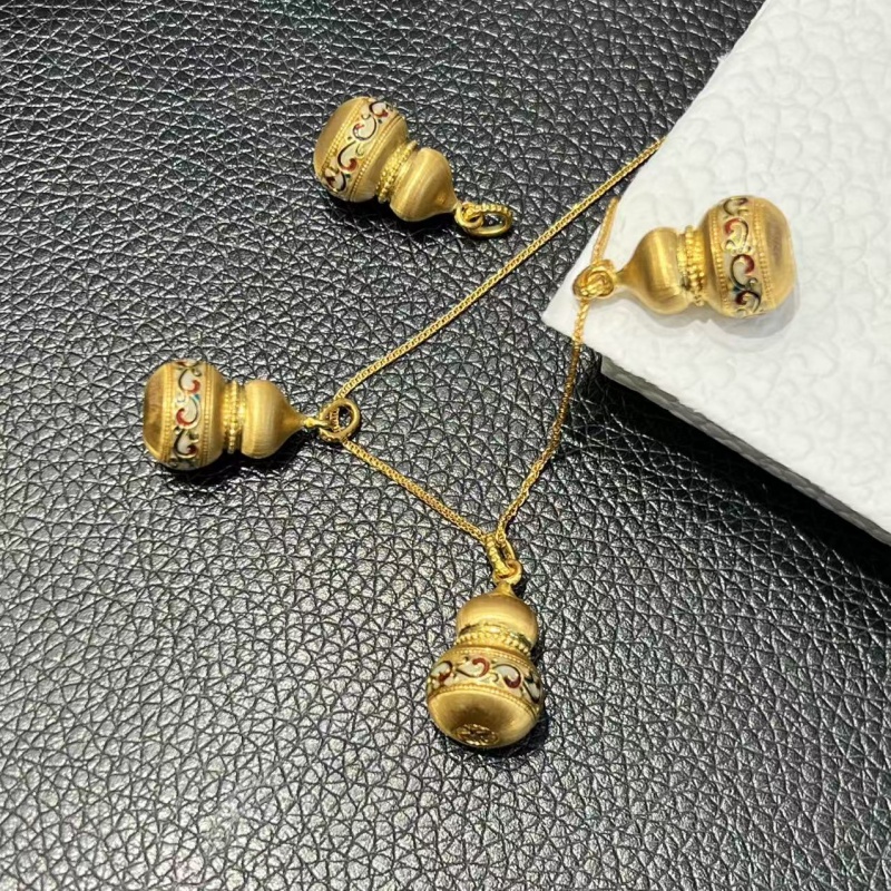 18K gold auspicious cloud gour - Ethnic Fashion Boutique ulasan dan harga