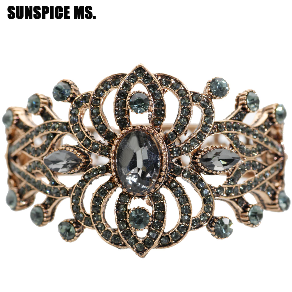 Bohemia Ethnic Vintage Bangle  - Ethnic Fashion Brand ulasan dan harga